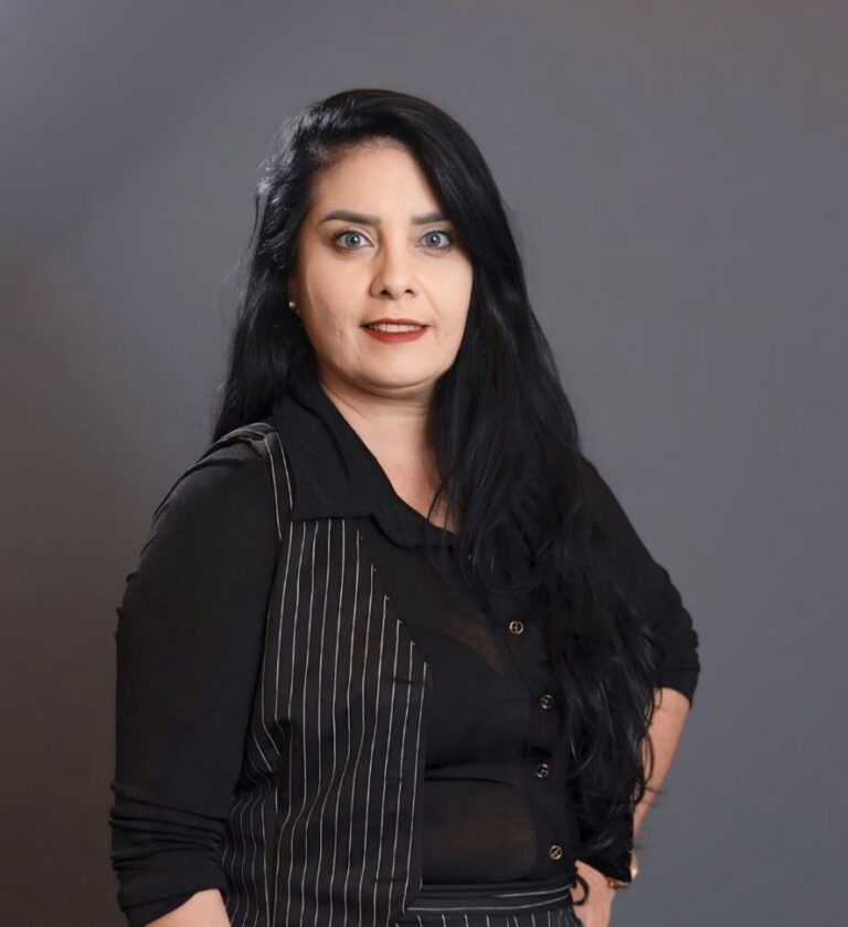 Adriana Portes